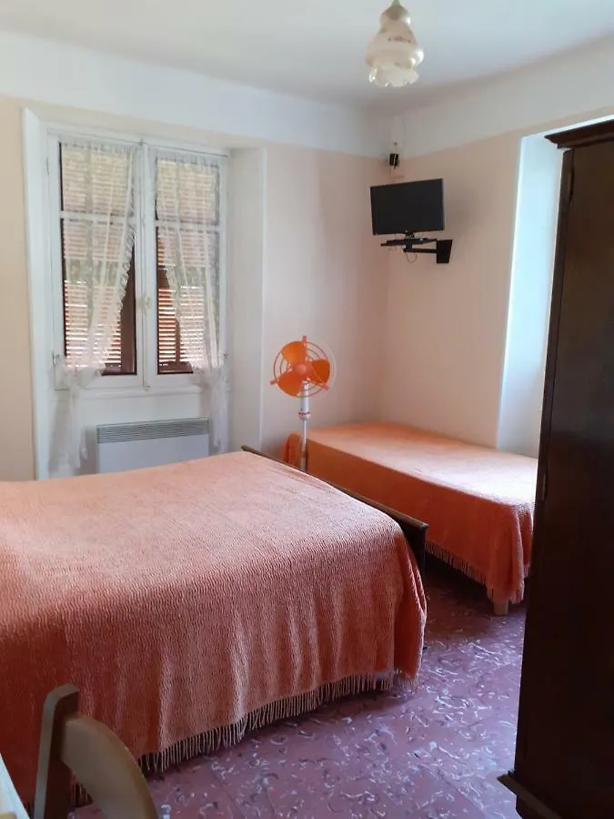 Les Deux Vallees Bed & Breakfast Utelle